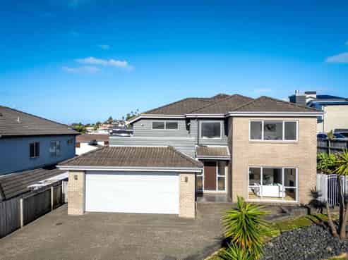 98 Medallion Drive, Oteha
