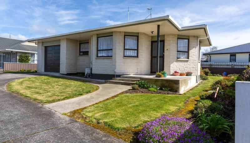 8B Allardice Street, Dannevirke