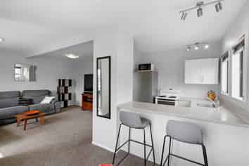 1/72 Waiwhetu Road, Waiwhetu