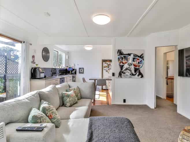 2 Woodglen Road, Glen Eden