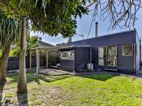 2 Woodglen Road, Glen Eden