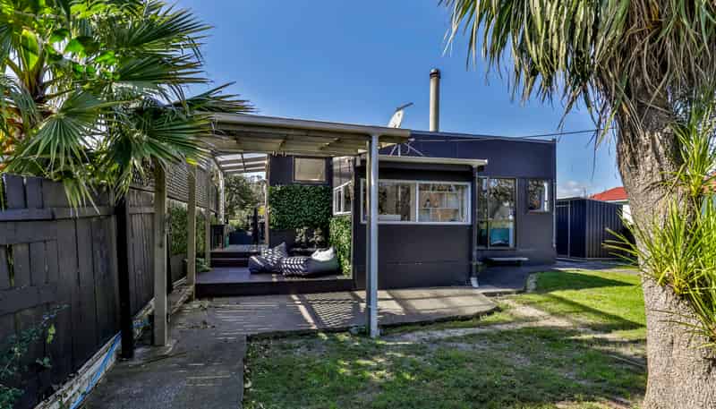 2 Woodglen Road, Glen Eden