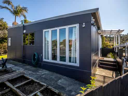 2 Woodglen Road, Glen Eden