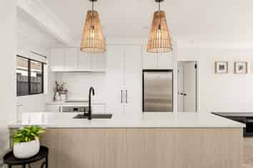 8B Short Street, Otumoetai