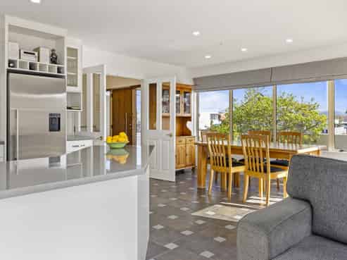 2/50 Logan Avenue, Wharewaka