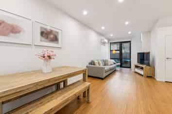 4C Whakatupu Road, Flat Bush