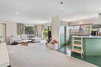 10 Watervista Place, Mangere Bridge