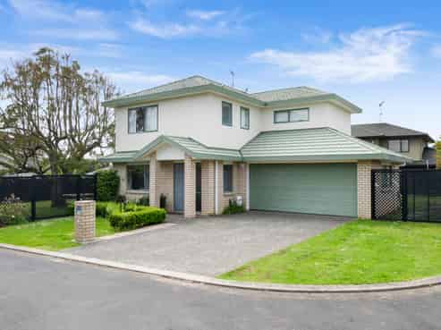 10 Watervista Place, Mangere Bridge