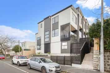 B/345 Great South Road, Greenlane