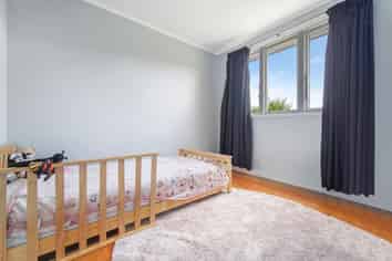 35 Woodside Road, Massey