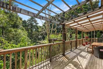 10 Waitaua Road, Kauri