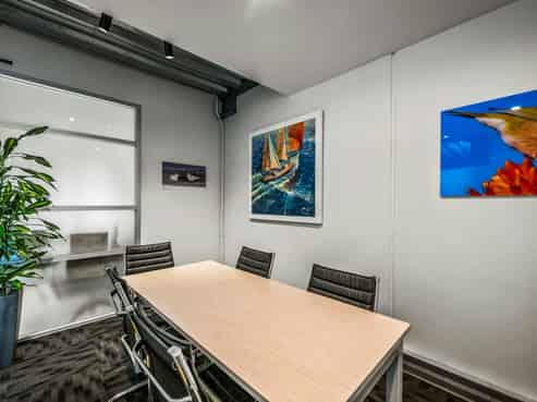 VERSATILE PONSONBY FREEHOLD
