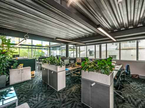 VERSATILE PONSONBY FREEHOLD
