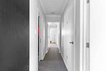 33 Lower High Street, Marton