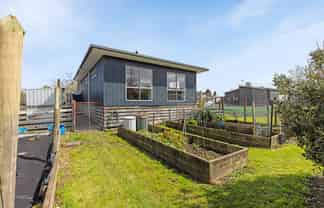 33 Lower High Street, Marton