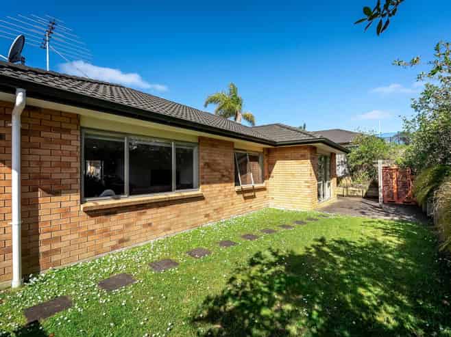 19 Ballymore Drive, Pinehill