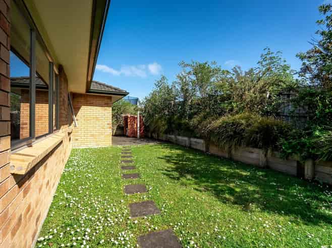19 Ballymore Drive, Pinehill