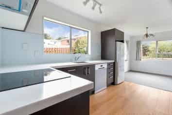 36 Athena Drive, Totara Vale