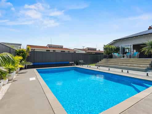 16 Wolfe Street, Regent