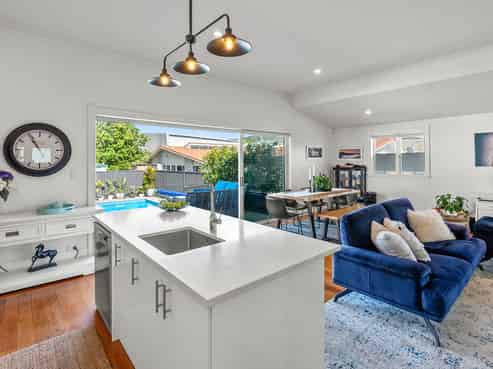 16 Wolfe Street, Regent