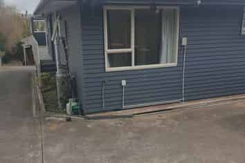 1/183 Royal Road, Massey