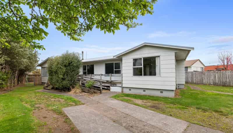 53 Kawaha Point Road, Rotorua