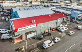 High-Profile Trade Retail | Corner Site Exposure