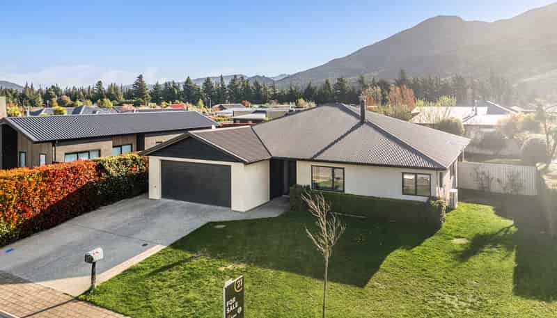 4 Bell Street, Lake Hawea