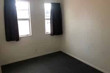 2/160 Riddiford Street, Newtown