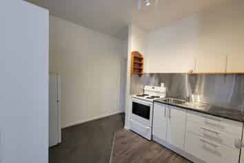 2/160 Riddiford Street, Newtown