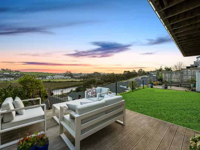 30 Cassidy Drive, Orewa