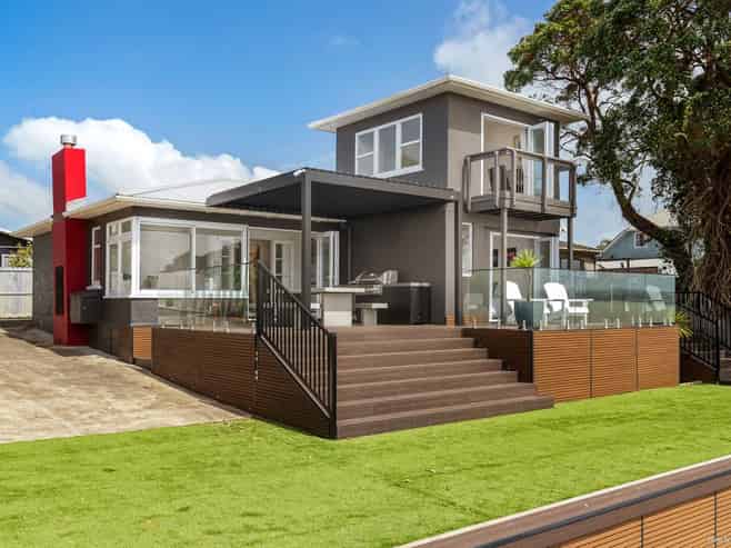 15 Torkar Road, Clarks Beach