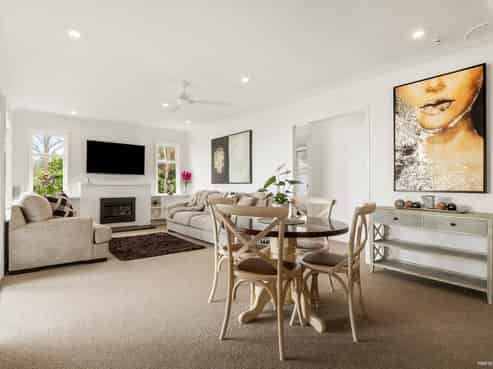 15 Torkar Road, Clarks Beach