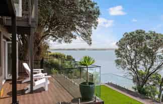 15 Torkar Road, Clarks Beach