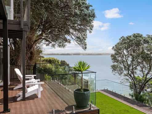 15 Torkar Road, Clarks Beach