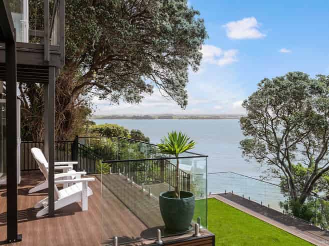 15 Torkar Road, Clarks Beach