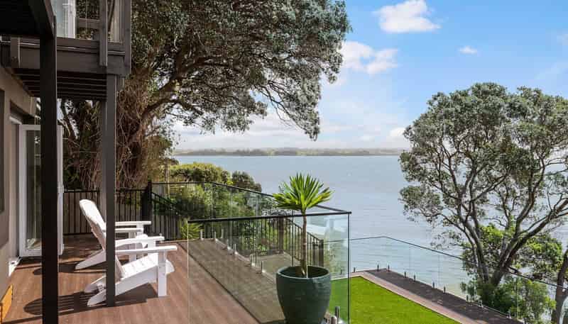 15 Torkar Road, Clarks Beach