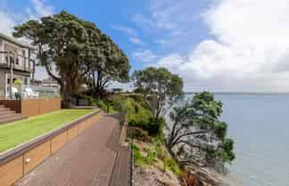 15 Torkar Road, Clarks Beach
