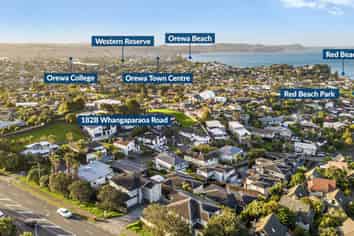 182B Whangaparaoa Road, Red Beach