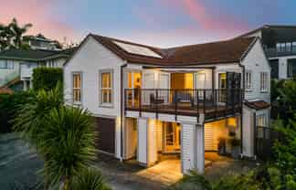 182B Whangaparaoa Road, Red Beach