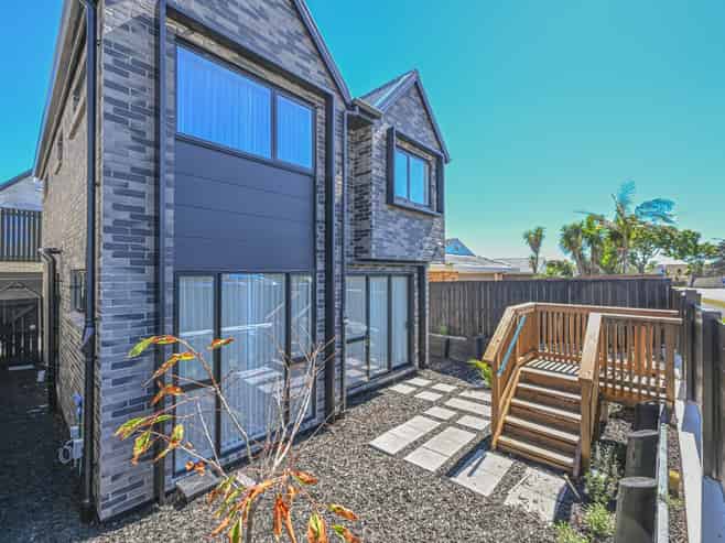 151 Prince Regent Drive, Farm Cove