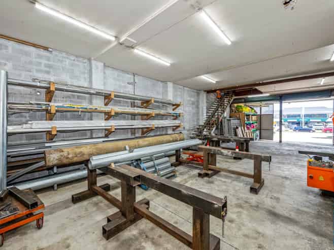 HUGE SCOPE IN ONEHUNGA
