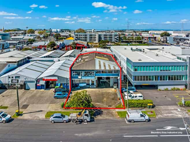 HUGE SCOPE IN ONEHUNGA
