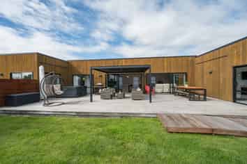 12 Puketutu Grove, Motueka