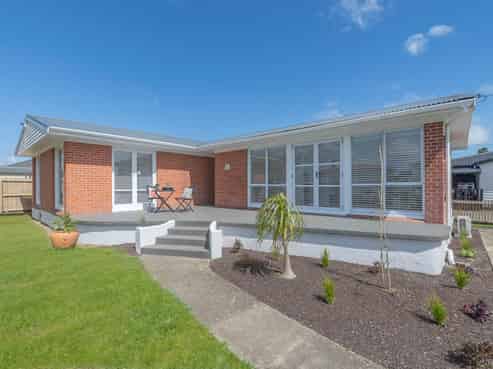 47 Puriri Road, Manurewa