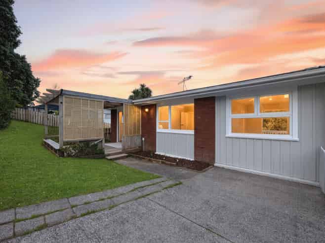 2A Kashmir Road, Glen Eden