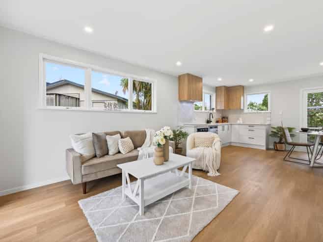 2A Kashmir Road, Glen Eden