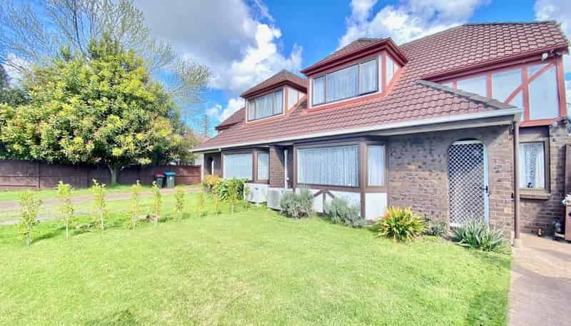 2/73 Margot Street, Epsom