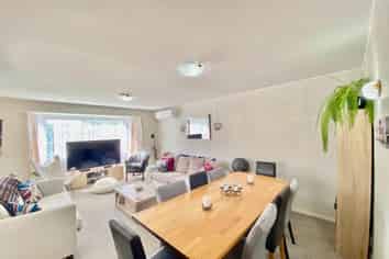 2/73 Margot Street, Epsom