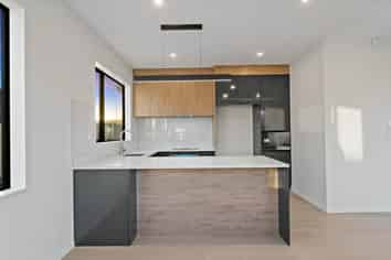 1/16 Binsted Road, New Lynn